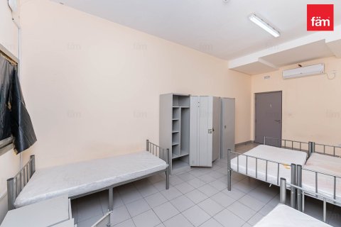 Купить здание в Дубае: 6858м², № 12323 - фото 18