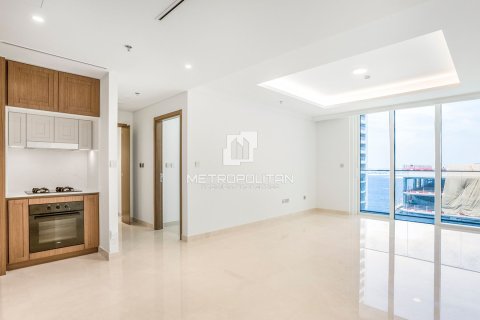 Apartamento en EMAAR Beachfront, Dubai Harbour, Dubai, 1 dormitorio, 68 m², № 16124 - foto 2