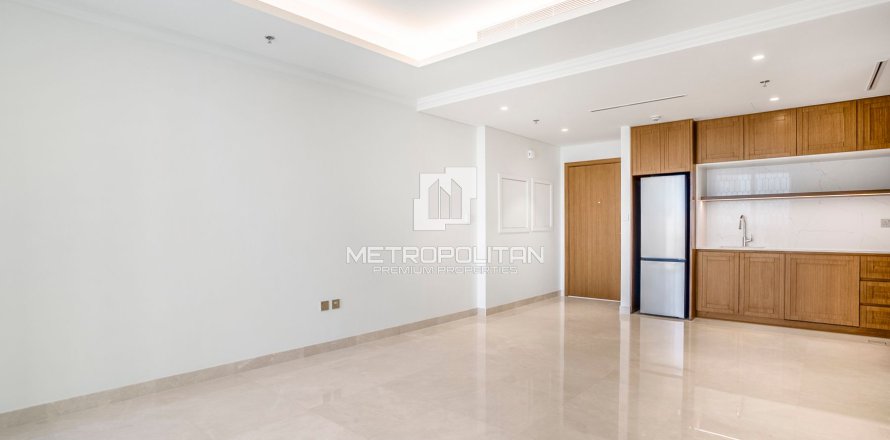 Apartamento en EMAAR Beachfront, Dubai Harbour, Dubai, 1 dormitorio, 68 m², № 16124