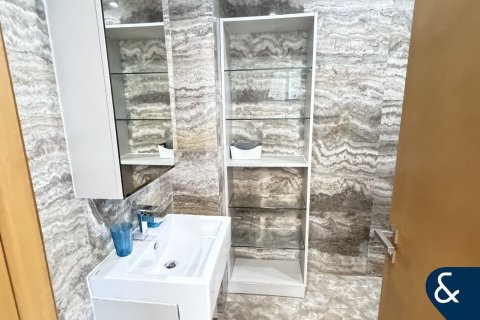 Apartment in Dubai Marina, Dubai 2 bedrooms, 117 sq.m. № 76568 - photo 7