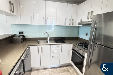 Apartment in Dubai Marina, Dubai 2 bedrooms, 117 sq.m. № 76568 - photo 10