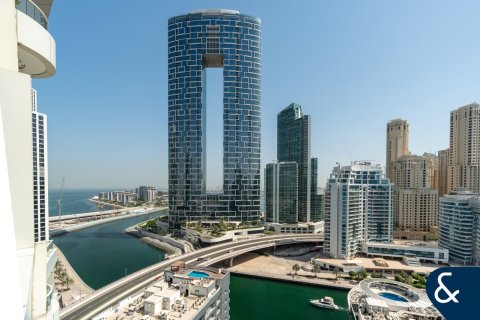 Снять в аренду квартиру в KG Tower, Дубай Марина, Дубай: 3 спальни, 258м², № 76564 - фото 1