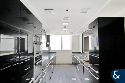 Снять в аренду квартиру в The Torch, Дубай Марина, Дубай: 3 спальни, 357м², № 76566 - фото 5