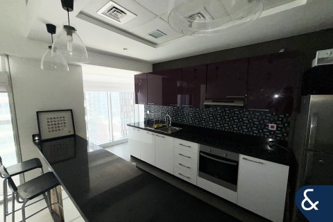 Apartment in Cayan Tower, Dubai Marina, Dubai 2 bedrooms, 117 sq.m. № 76563 - photo 3