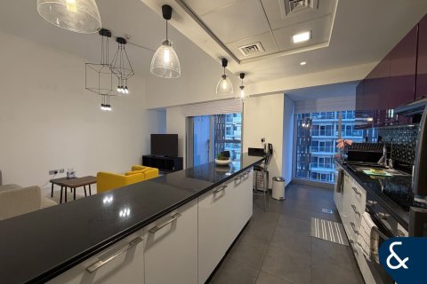 Apartamento en Cayan Tower, Dubai Marina, Dubai, 2 dormitorios, 117 m², № 76563 - foto 3