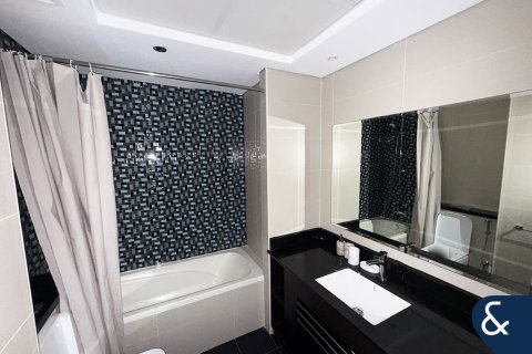 Apartment in Cayan Tower, Dubai Marina, Dubai 2 bedrooms, 117 sq.m. № 76563 - photo 13