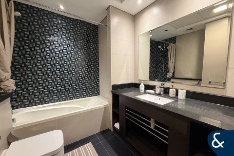 Apartamento en Cayan Tower, Dubai Marina, Dubai, 2 dormitorios, 117 m², № 76563 - foto 11
