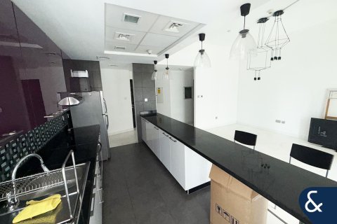 Apartment in Cayan Tower, Dubai Marina, Dubai 2 bedrooms, 117 sq.m. № 76563 - photo 4