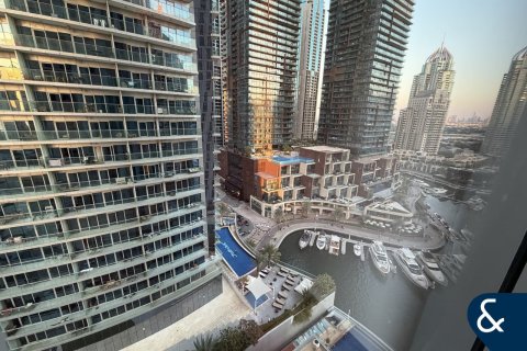 Apartamento en Cayan Tower, Dubai Marina, Dubai, 2 dormitorios, 117 m², № 76563 - foto 10