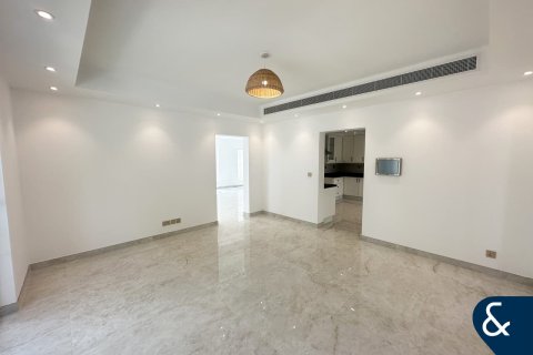 Villa in Arabian Ranches, Dubai 5 bedrooms, 640 sq.m. № 76567 - photo 11