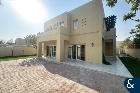 Villa in Arabian Ranches, Dubai 5 bedrooms, 640 sq.m. № 76567 - photo 4