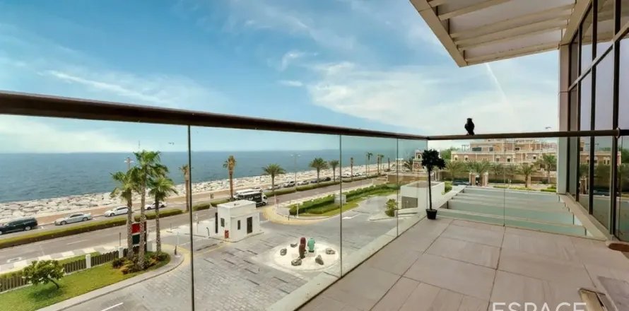 Apartment in Palm Jumeirah, Dubai 2 bedrooms, 124 sq.m. № 71486