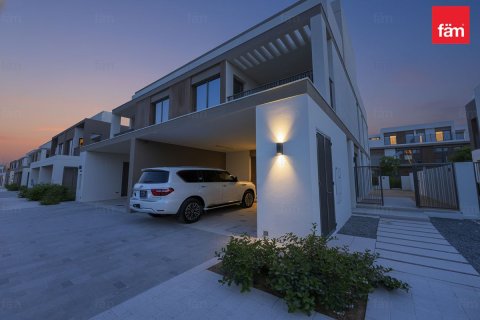 Снять в аренду виллу в Tilal Al Ghaf, Дубай: 4 спальни, 222.6м², № 69471 - фото 28