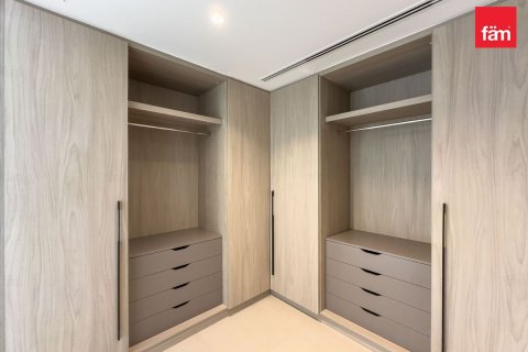 Снять в аренду виллу в Tilal Al Ghaf, Дубай: 4 спальни, 222.6м², № 69471 - фото 26