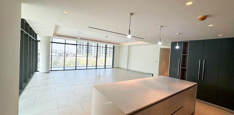 Квартира в City Walk, Дубай, 4 спальни, 275.9м², № 137667
