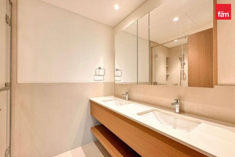 Apartment in Dubai 2 bedrooms, 93.3 sq.m. № 137665 - photo 11