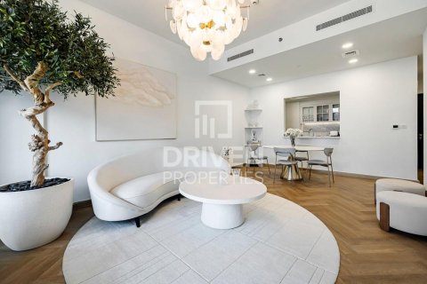 Appartement à Bellevue Towers, Downtown Dubai (Downtown Burj Dubai), Dubai, 2 chambres, 119.19 m², № 129975