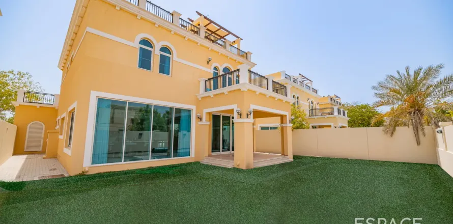 Villa à Legacy Nova Villas, Jumeirah Park, Dubai, 4 chambres, 455 m², № 62231