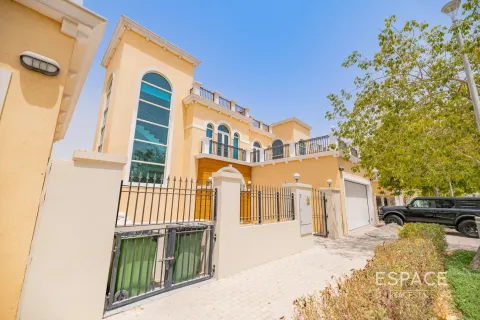 Villa à Legacy Nova Villas, Jumeirah Park, Dubai, 4 chambres, 455 m², № 62231 - photo 15