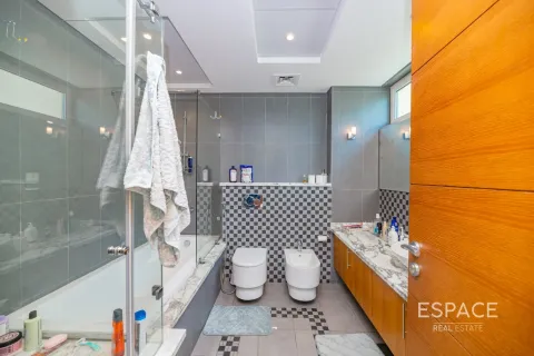 Villa à Legacy Nova Villas, Jumeirah Park, Dubai, 4 chambres, 455 m², № 62231 - photo 7