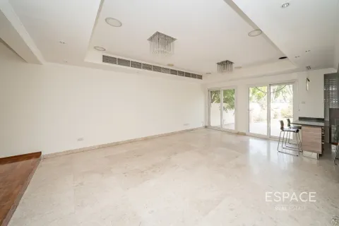 فيلا في The Springs, دبي 3 غرف نوم, 228 م² رقم 62232 - صورة 3