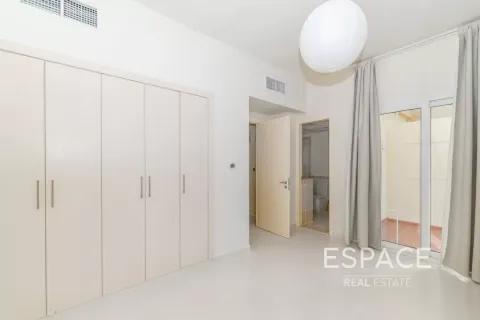 Villa in The Springs, Dubai 2 bedrooms, 153 sq.m. № 62249 - photo 9