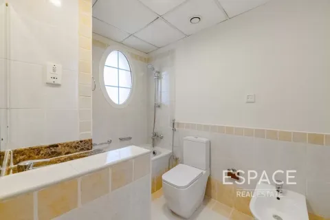 Villa in The Springs, Dubai 2 bedrooms, 153 sq.m. № 62249 - photo 17