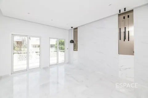 Villa in Meadows, Dubai 5 bedrooms, 353 sq.m. № 62251 - photo 9