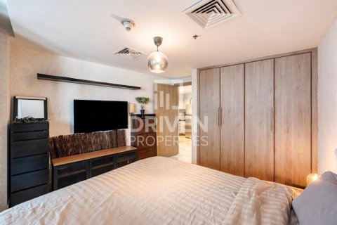 Apartment in The Waves, Dubai Marina, Dubai 1 bedroom, 82 sq.m. № 19767 - photo 4