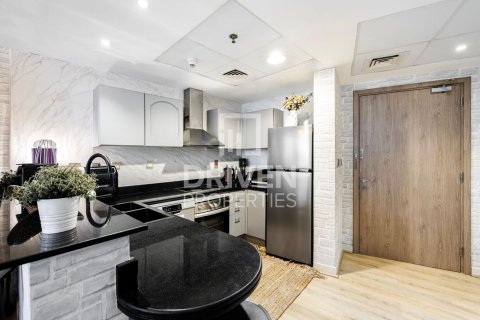 Apartment in The Waves, Dubai Marina, Dubai 1 bedroom, 82 sq.m. № 19767 - photo 5