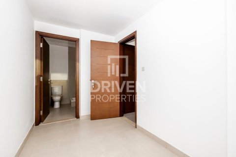 Apartment in Business Bay, Dubai 2 bedrooms, 174 sq.m. № 19764 - photo 13