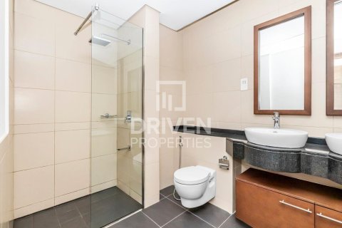 Apartment in Business Bay, Dubai 2 bedrooms, 174 sq.m. № 19764 - photo 3