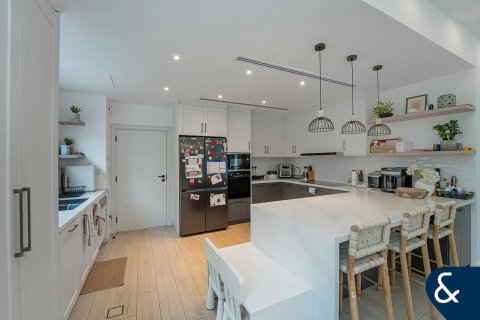 Купить виллу в Victory Heights, Dubai Sports City, Дубай: 4 спальни, 613м², № 78915 - фото 4