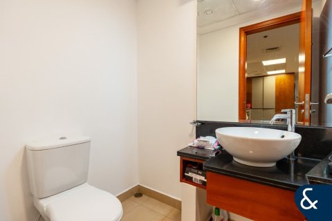 Apartment in Park Towers, DIFC, Dubai 1 bedroom, 96 sq.m. № 78904 - photo 7