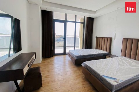 Apartment in Al Satwa, Dubai 3 bedrooms, 245.6 sq.m. № 10762 - photo 11