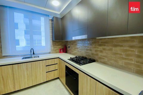Apartment in Al Satwa, Dubai 3 bedrooms, 245.6 sq.m. № 10762 - photo 6
