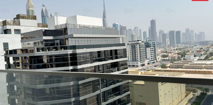 Apartment in Al Satwa, Dubai 3 bedrooms, 245.6 sq.m. № 10762