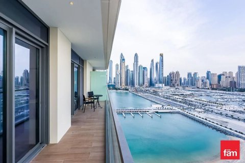 Apartment in Dubai Harbour, Dubai 1 bedroom, 67.8 sq.m. № 8932 - photo 1