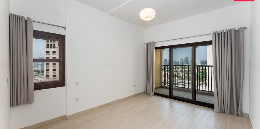 Квартира в Дубае, 2 спальни, 134.7м², № 137896
