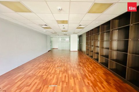 Bureau à Deira, Dubai, 665.8 m², № 12345 - photo 9