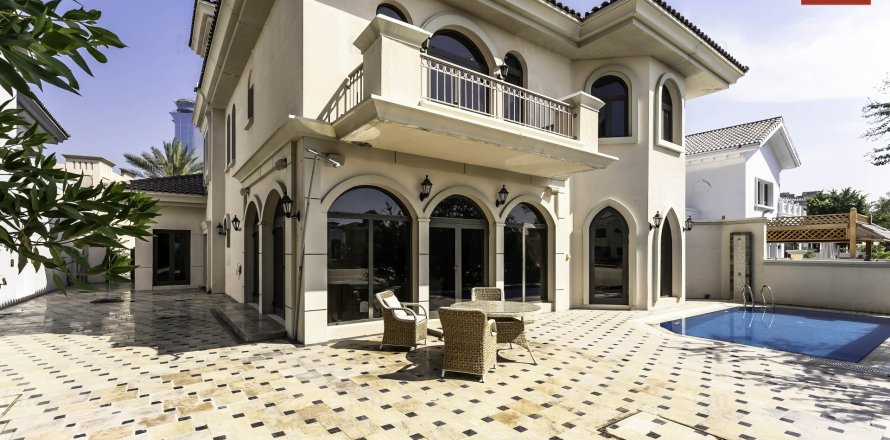 Villa à Palm Jumeirah, Dubai, 4 chambres, 622.4 m², № 12336