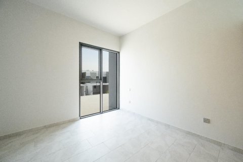 Townhouse in Dubai Land, Dubai 4 bedrooms, 261.65 sq.m. № 130125 - photo 8