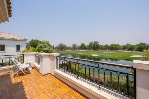 Villa à Jumeirah Golf Estates, Dubai, 4 chambres, 672.62 m², № 130133 - photo 3