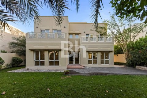 Villa à Dubai, 5 chambres, 509 m², № 58066 - photo 8
