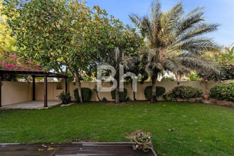 Villa à Dubai, 5 chambres, 509 m², № 58066 - photo 6