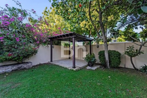 Villa à Dubai, 5 chambres, 509 m², № 58066 - photo 7