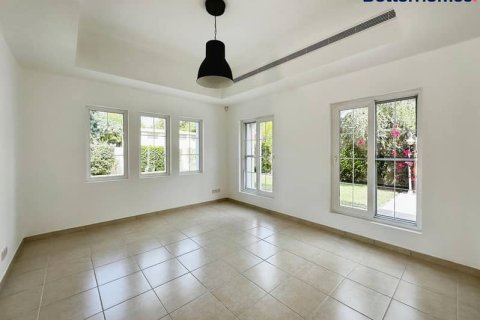 Снять в аренду виллу в Арабиан Ранчес, Дубай: 4 спальни, 781м², № 58067 - фото 10