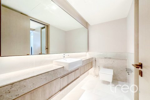 Снять в аренду квартиру в Address Harbour Point, Dubai Creek Harbour (The Lagoons), Дубай: 2 спальни, 102.47м², № 136221 - фото 6