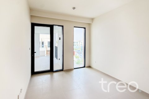 Townhouse in Arabian Ranches 3, Dubai 4 bedrooms, 284.19 sq.m. № 136227 - photo 7
