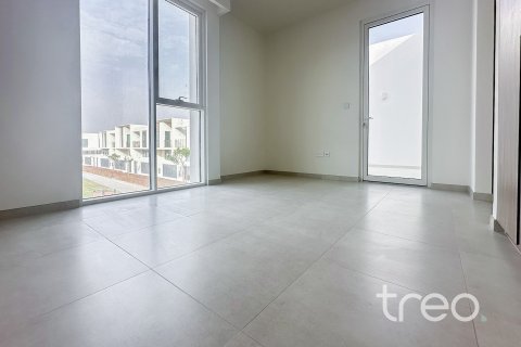 Townhouse in The Valley, Dubai 4 bedrooms, 257.43 sq.m. № 136214 - photo 25
